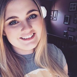 Meet your Posher, Mikayla